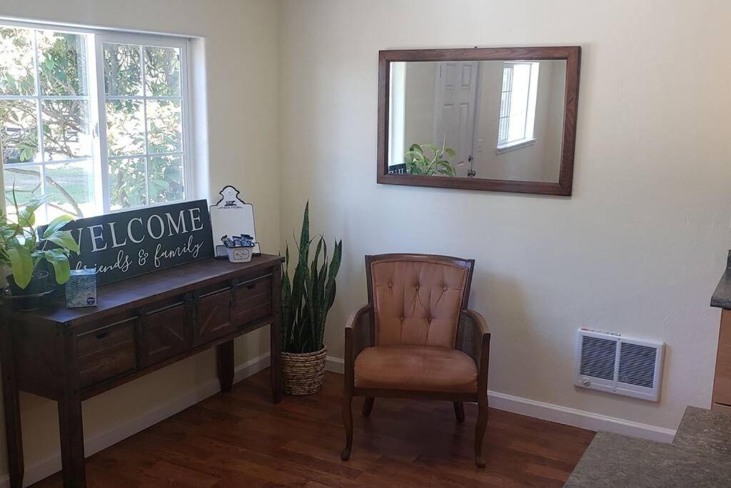 Coastal Charm: Sw Oregon Home On 2+ Quiet Acres Carpenterville Luaran gambar