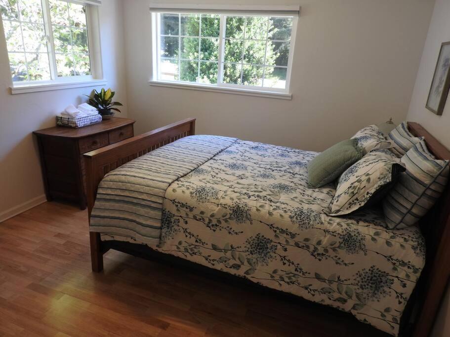 Coastal Charm: Sw Oregon Home On 2+ Quiet Acres Carpenterville Luaran gambar